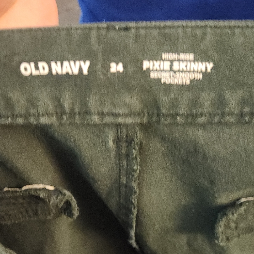 Old Navy Dark Evergreen Pixie Skinny Pants